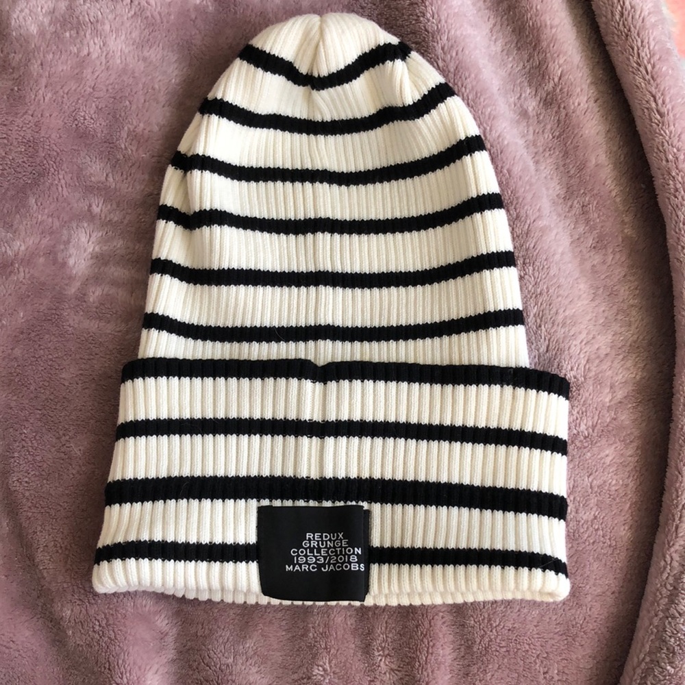 Marc Jacobs knit hat